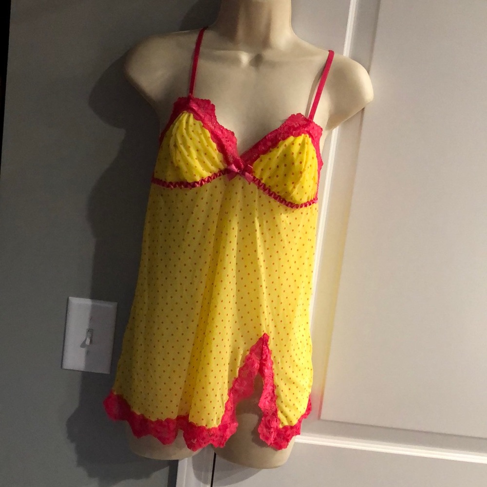 Lingerie. Size L. Yellow & Pink.